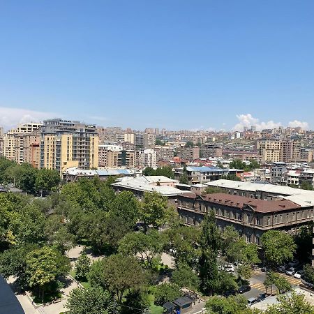 Modern Apartment For Rent In Buzand Street Bu944 Yerevan Exterior foto